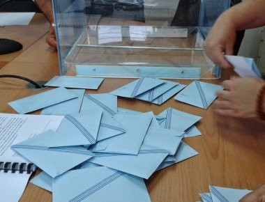 Συνεδρίαση επιτροπής Αλιβιζάτου: «Λευκός» καπνός για το θέμα της ηλεκτρονικής διασύνδεσης των εκλογικών τμημάτων